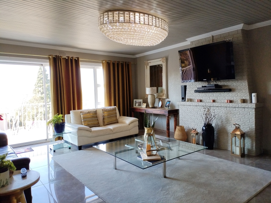 8 Bedroom Property for Sale in Glenvista Gauteng