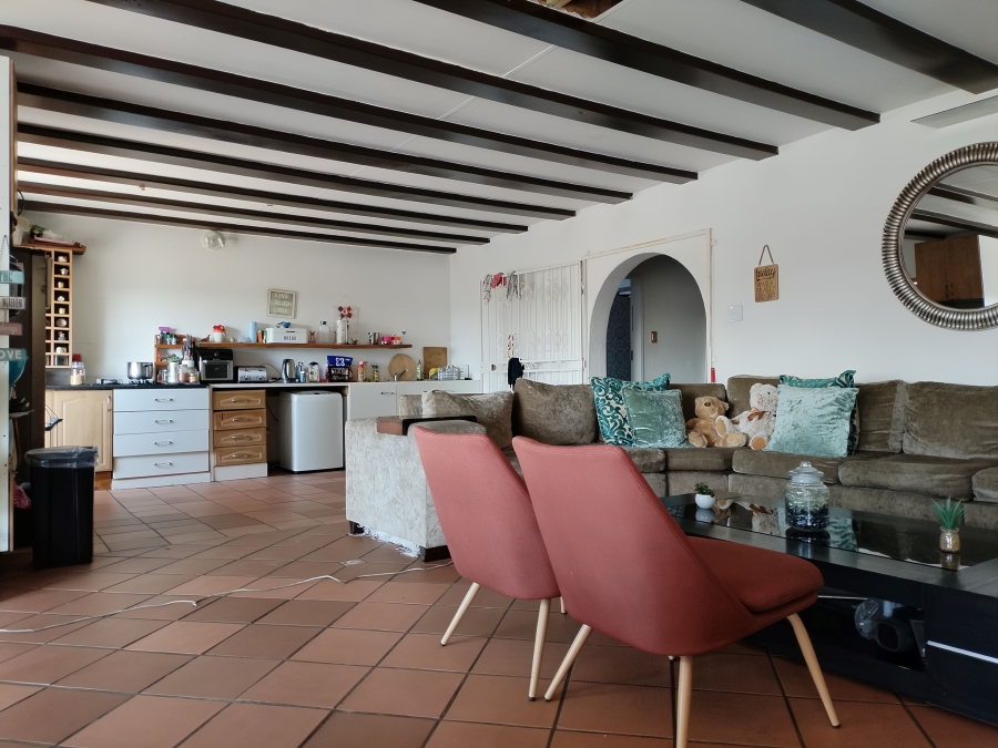 8 Bedroom Property for Sale in Glenvista Gauteng