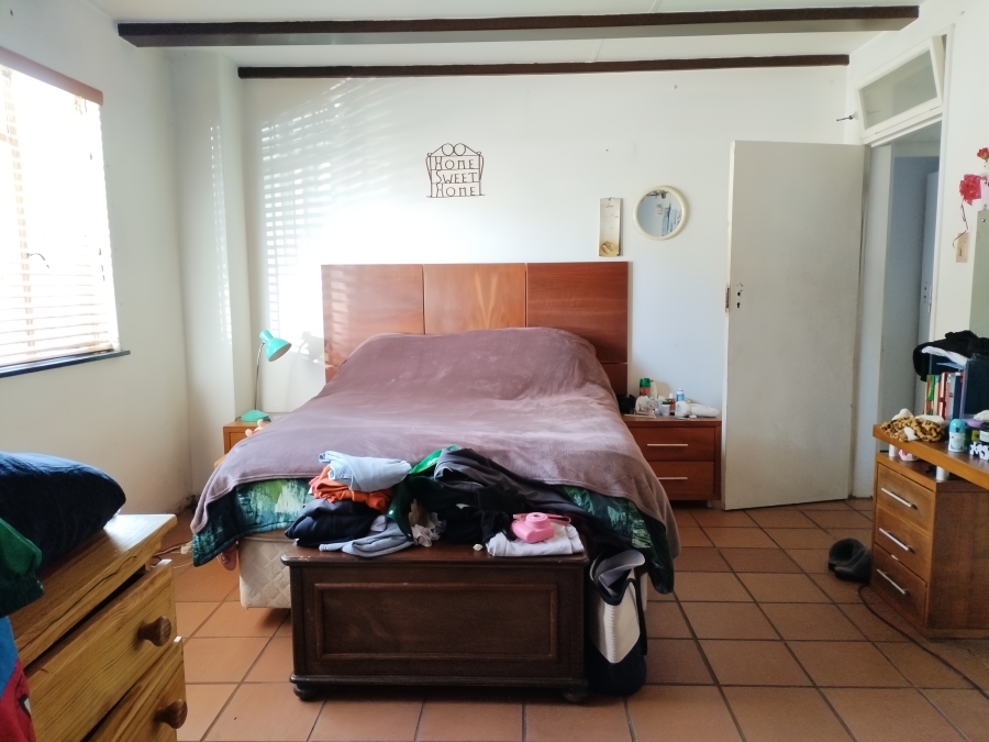 8 Bedroom Property for Sale in Glenvista Gauteng