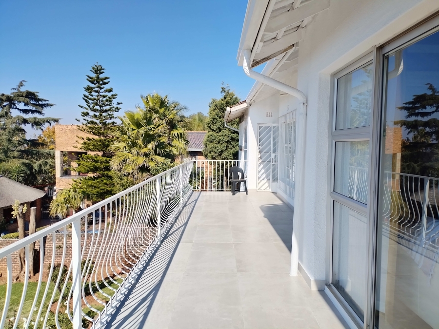 8 Bedroom Property for Sale in Glenvista Gauteng