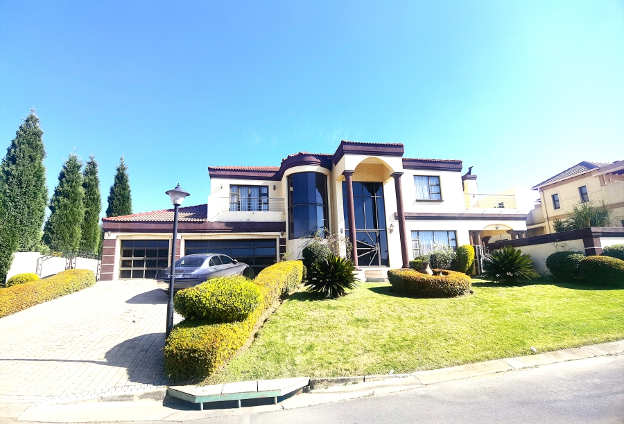 6 Bedroom Property for Sale in Blue Valley Golf Estate Gauteng