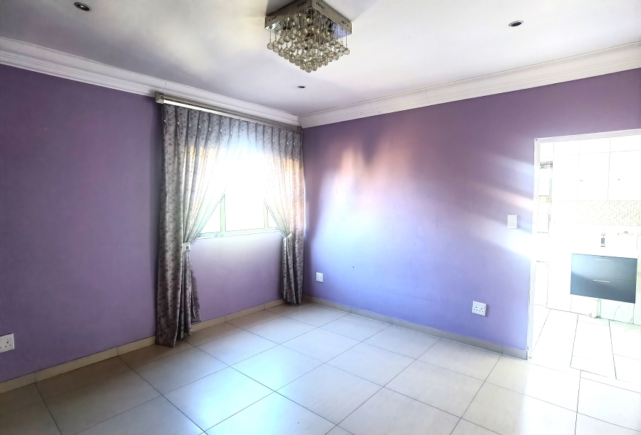 6 Bedroom Property for Sale in Blue Valley Golf Estate Gauteng
