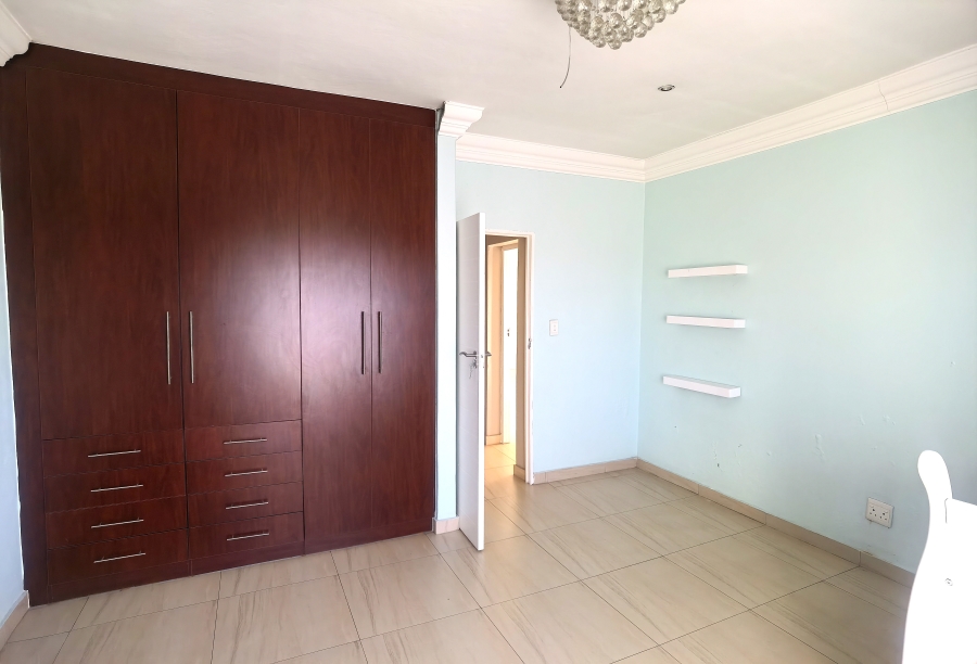 6 Bedroom Property for Sale in Blue Valley Golf Estate Gauteng