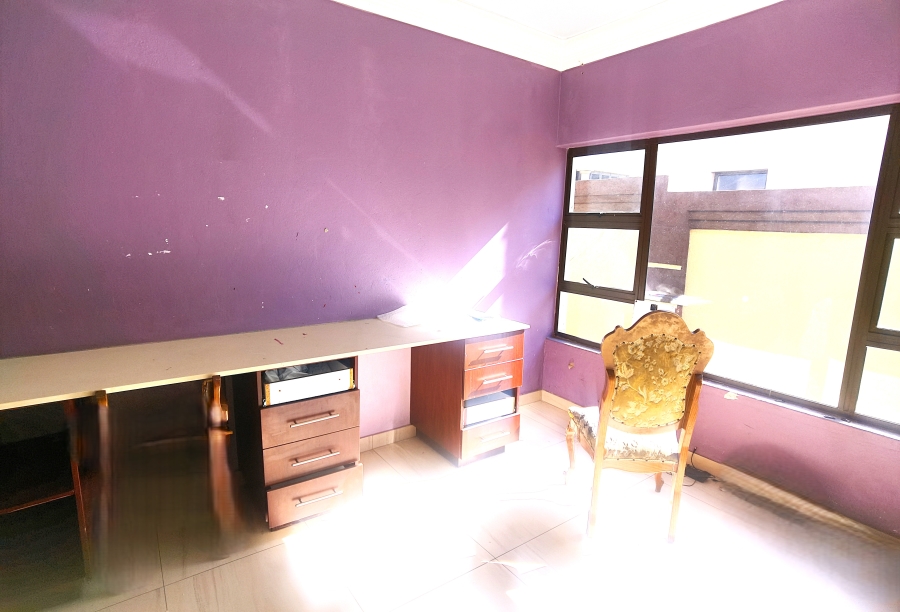 6 Bedroom Property for Sale in Blue Valley Golf Estate Gauteng