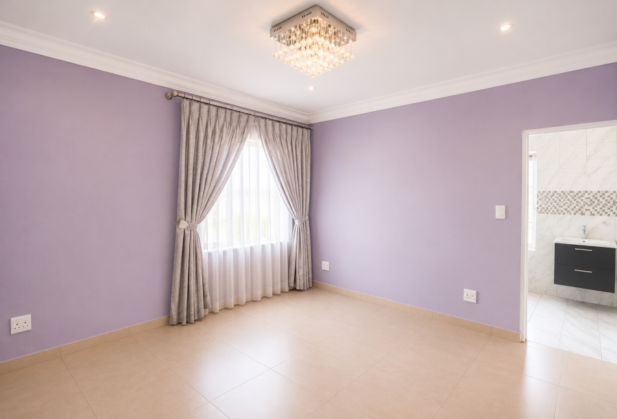 6 Bedroom Property for Sale in Blue Valley Golf Estate Gauteng