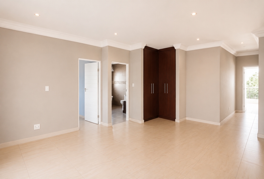 6 Bedroom Property for Sale in Blue Valley Golf Estate Gauteng