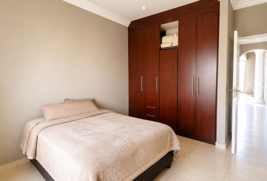 6 Bedroom Property for Sale in Blue Valley Golf Estate Gauteng