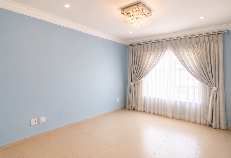 6 Bedroom Property for Sale in Blue Valley Golf Estate Gauteng