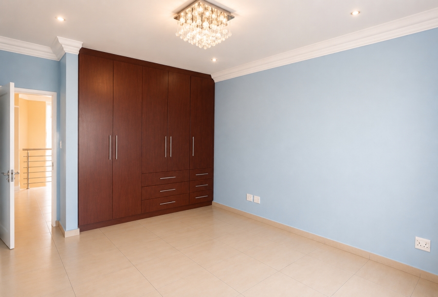 6 Bedroom Property for Sale in Blue Valley Golf Estate Gauteng