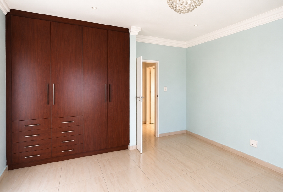 6 Bedroom Property for Sale in Blue Valley Golf Estate Gauteng