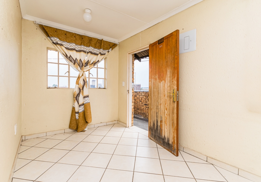 1 Bedroom Property for Sale in Randfontein Central Gauteng