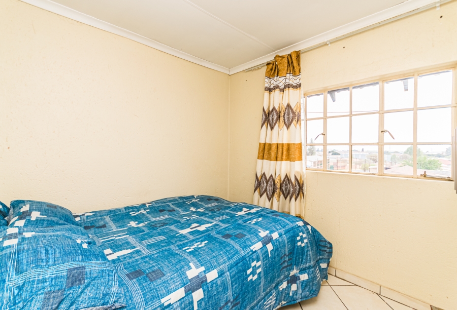 1 Bedroom Property for Sale in Randfontein Central Gauteng