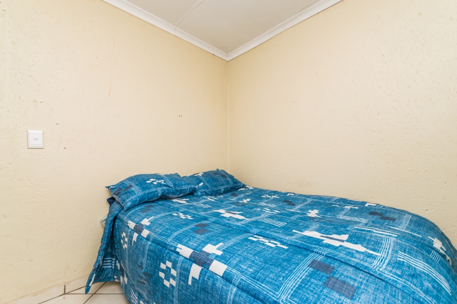 1 Bedroom Property for Sale in Randfontein Central Gauteng