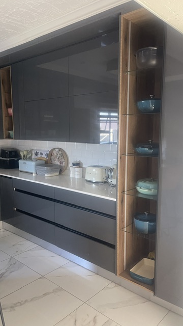 4 Bedroom Property for Sale in Halfway House Gauteng