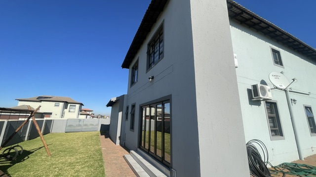 4 Bedroom Property for Sale in Halfway House Gauteng