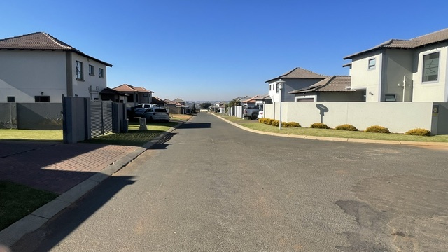 4 Bedroom Property for Sale in Halfway House Gauteng
