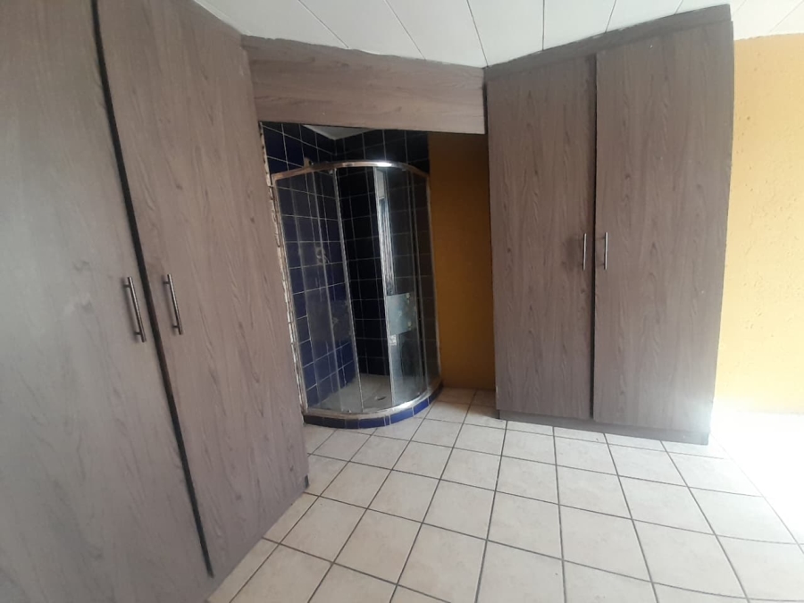 3 Bedroom Property for Sale in Laversburg Gauteng