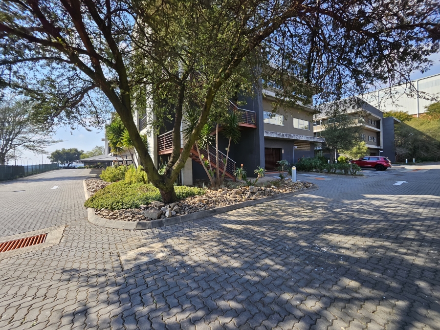 Commercial Property for Sale in Longmeadow Gauteng
