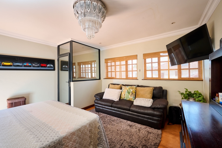 3 Bedroom Property for Sale in Noordwyk Gauteng