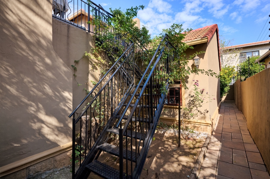 3 Bedroom Property for Sale in Noordwyk Gauteng