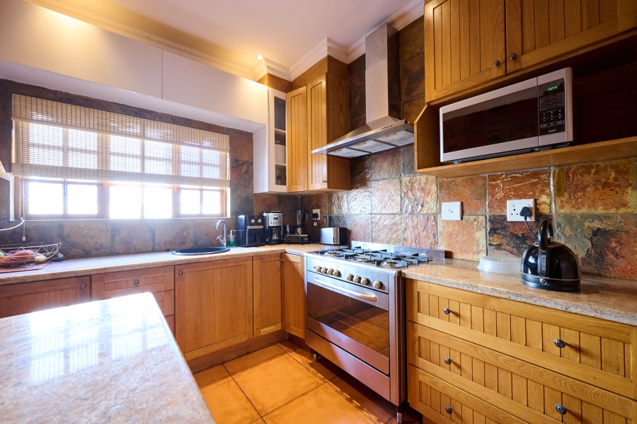 3 Bedroom Property for Sale in Noordwyk Gauteng