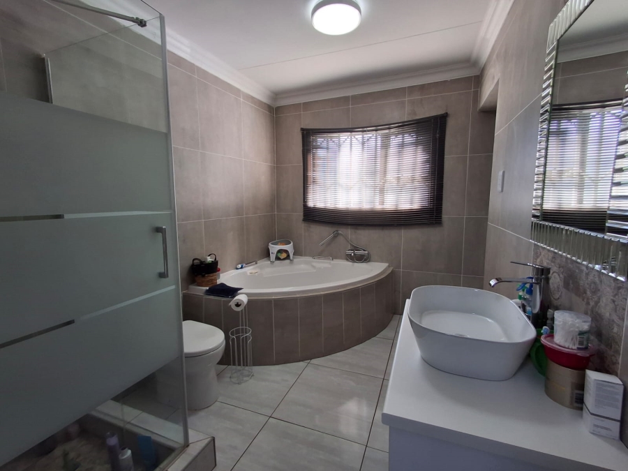 3 Bedroom Property for Sale in Krugersdorp North Gauteng