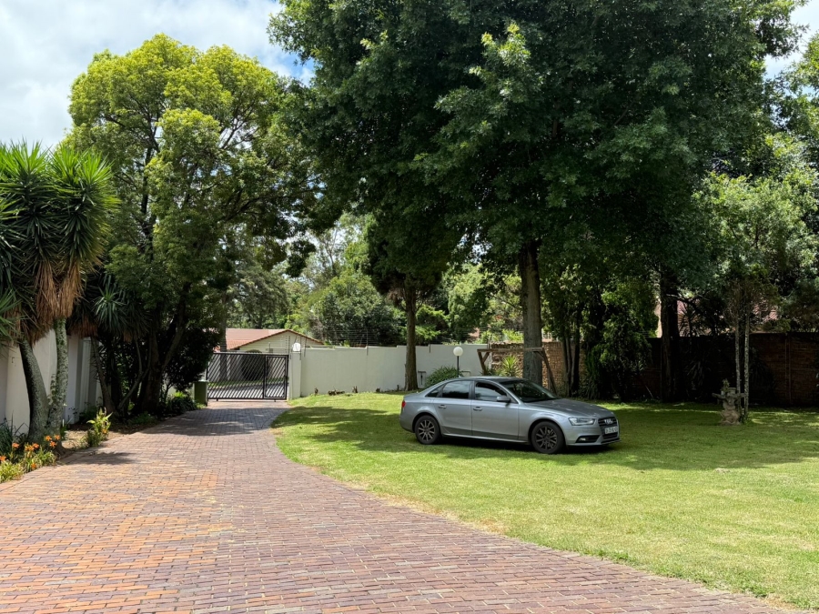 4 Bedroom Property for Sale in Woodmead Gauteng