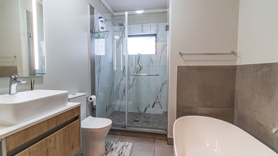 3 Bedroom Property for Sale in Carlswald Gauteng