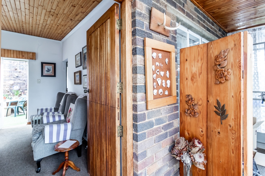 3 Bedroom Property for Sale in Mountain View Gauteng