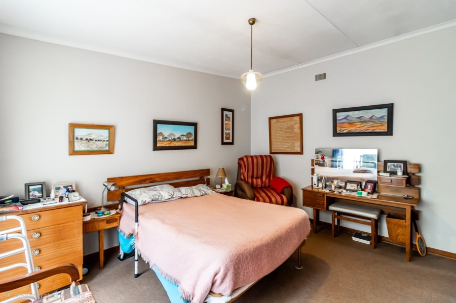 3 Bedroom Property for Sale in Mountain View Gauteng