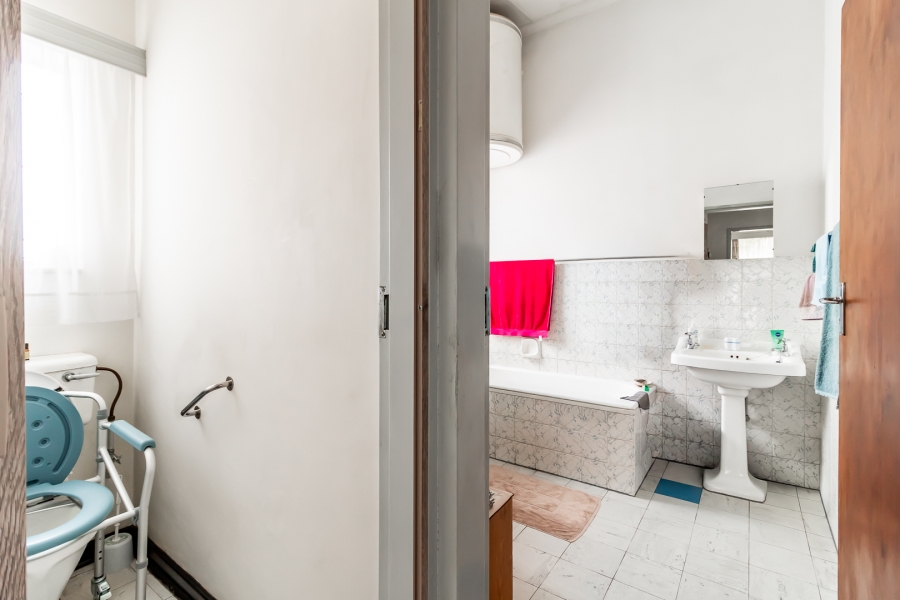 3 Bedroom Property for Sale in Mountain View Gauteng