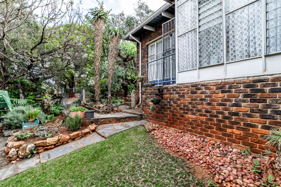 3 Bedroom Property for Sale in Mountain View Gauteng