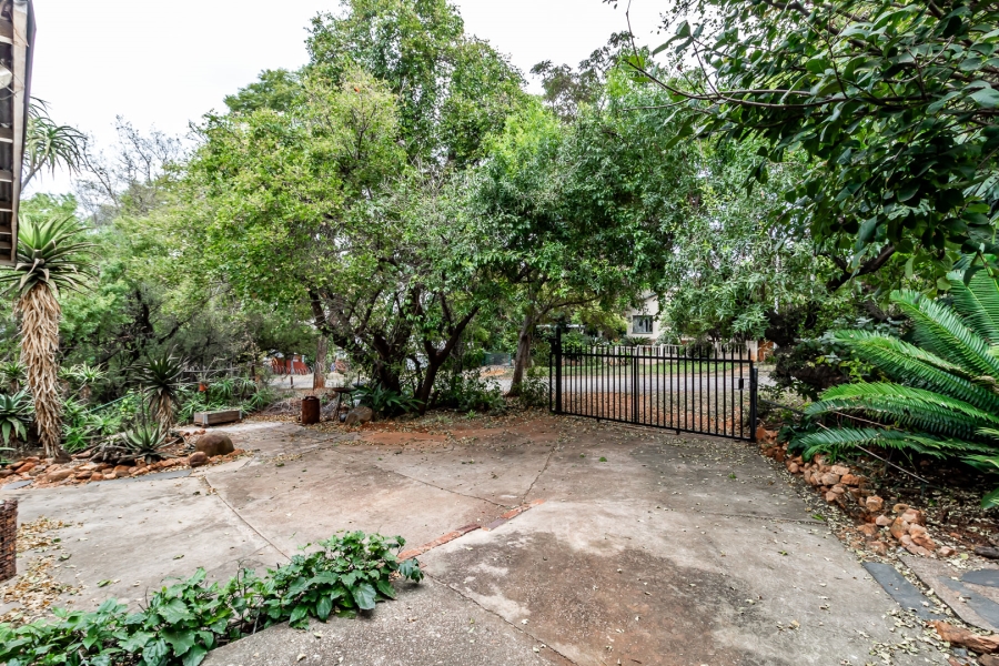 3 Bedroom Property for Sale in Mountain View Gauteng