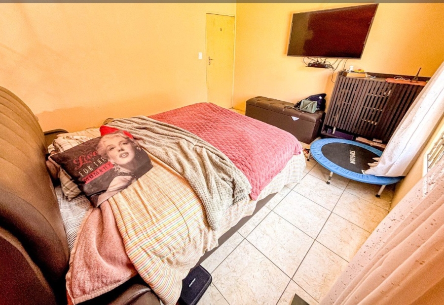 3 Bedroom Property for Sale in Ormonde View Gauteng