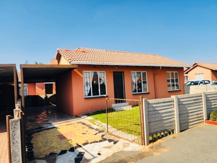 2 Bedroom Property for Sale in Ormonde Gauteng