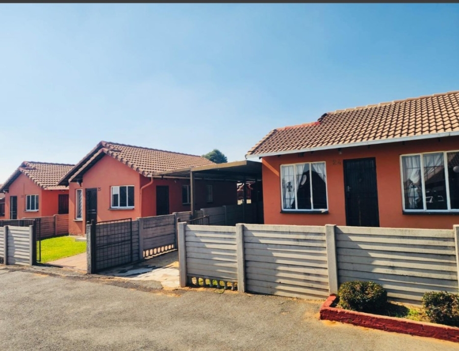 2 Bedroom Property for Sale in Ormonde Gauteng