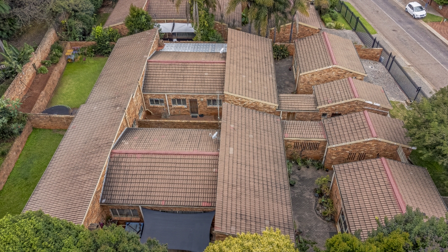 3 Bedroom Property for Sale in Val de Grace Gauteng