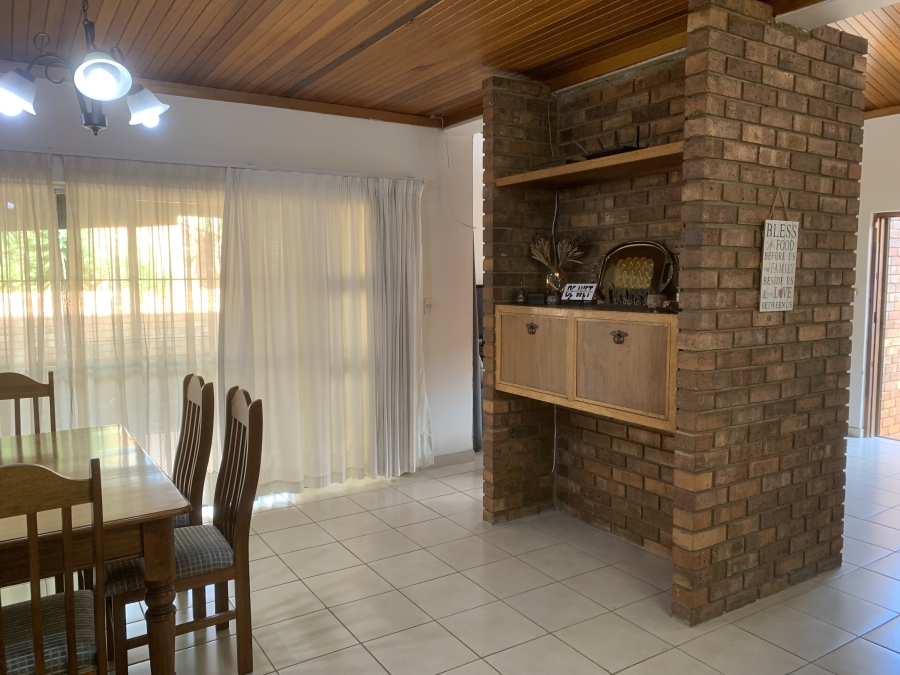 3 Bedroom Property for Sale in Val de Grace Gauteng