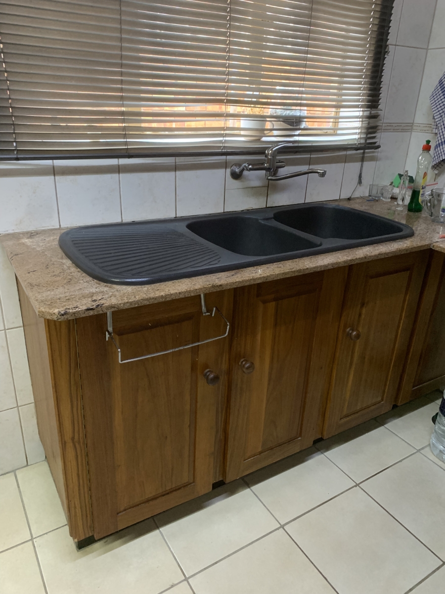 3 Bedroom Property for Sale in Val de Grace Gauteng