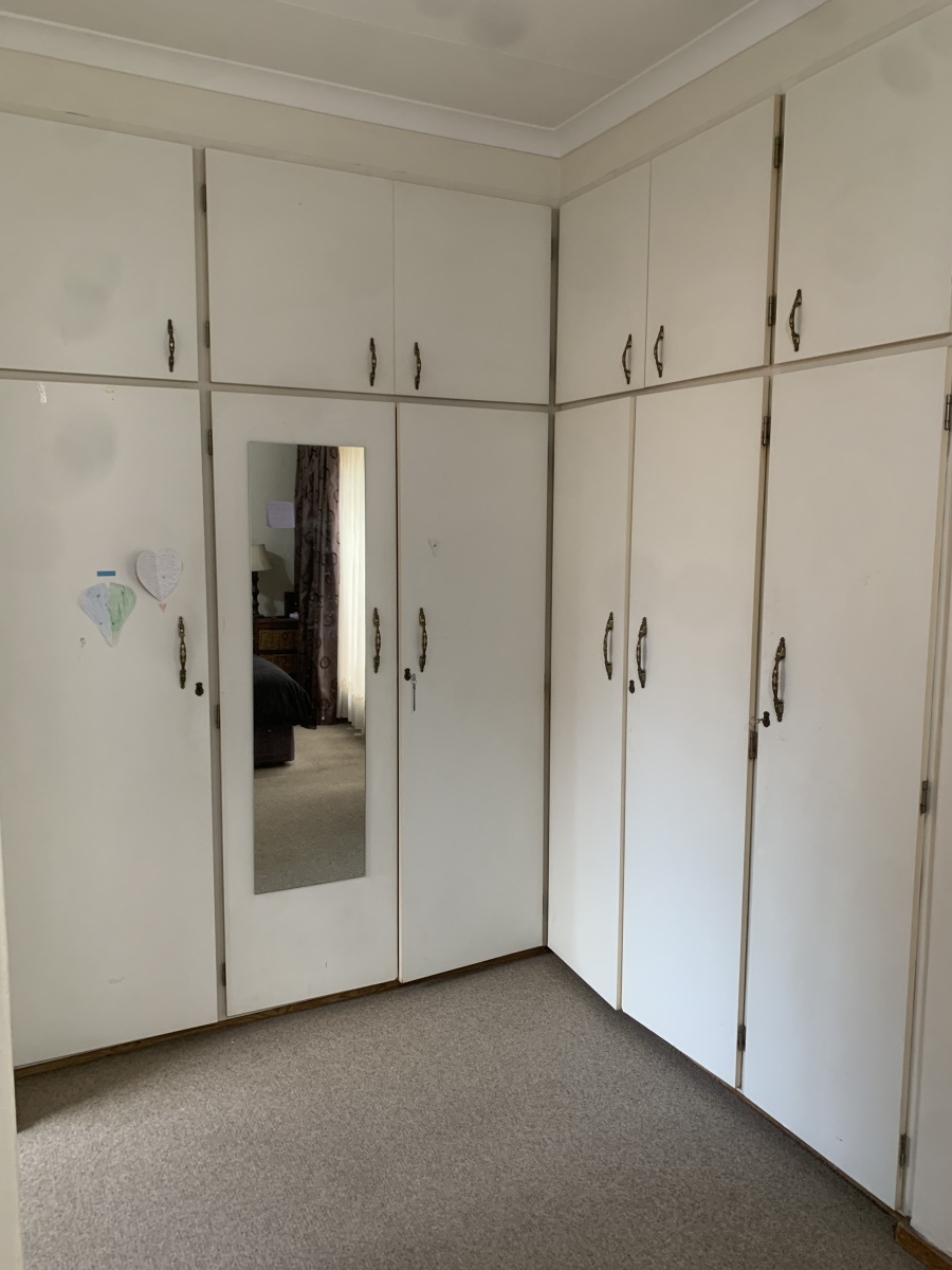 3 Bedroom Property for Sale in Val de Grace Gauteng