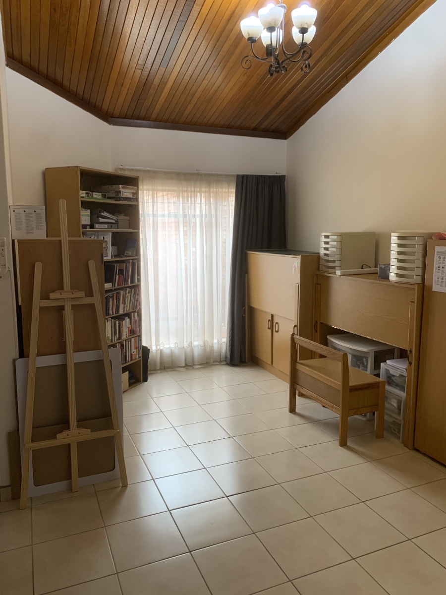 3 Bedroom Property for Sale in Val de Grace Gauteng