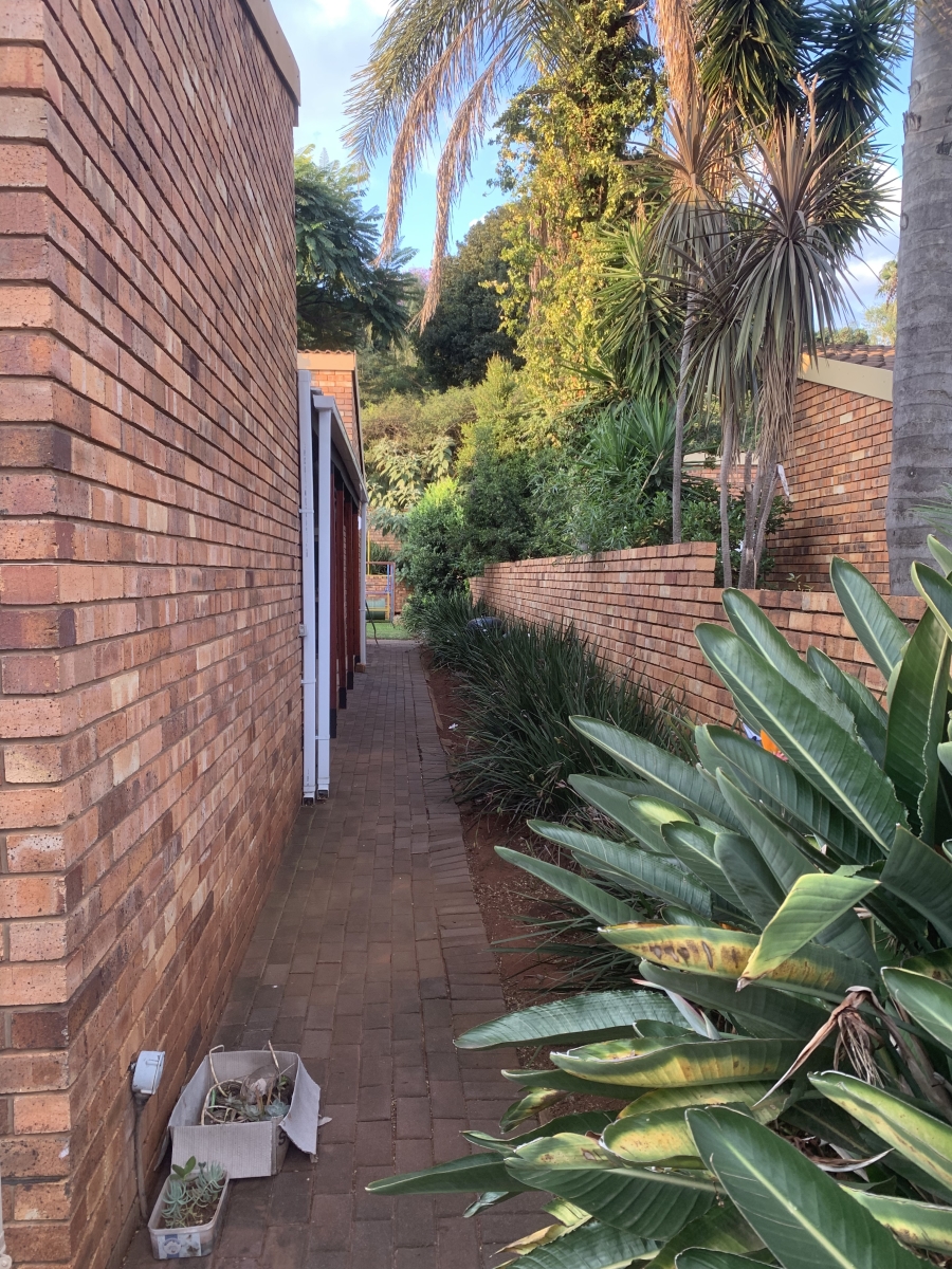 3 Bedroom Property for Sale in Val de Grace Gauteng