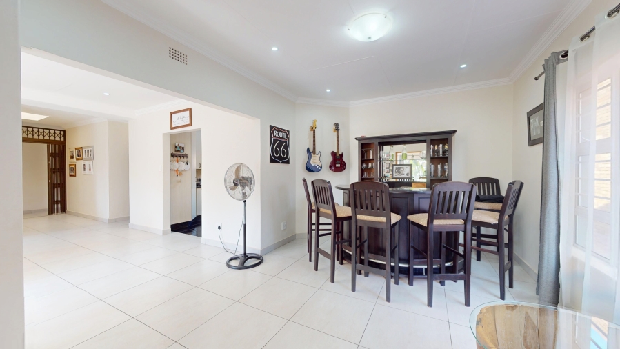 4 Bedroom Property for Sale in Farrarmere Gauteng
