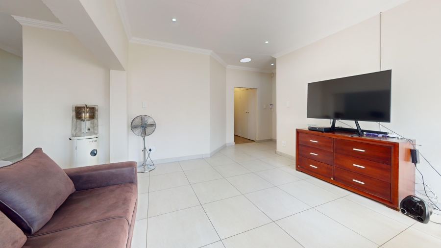 4 Bedroom Property for Sale in Farrarmere Gauteng