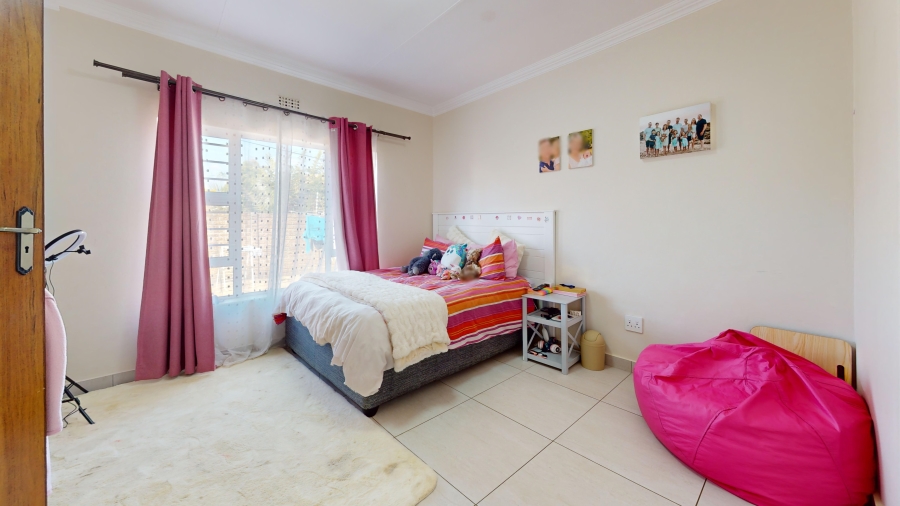 4 Bedroom Property for Sale in Farrarmere Gauteng