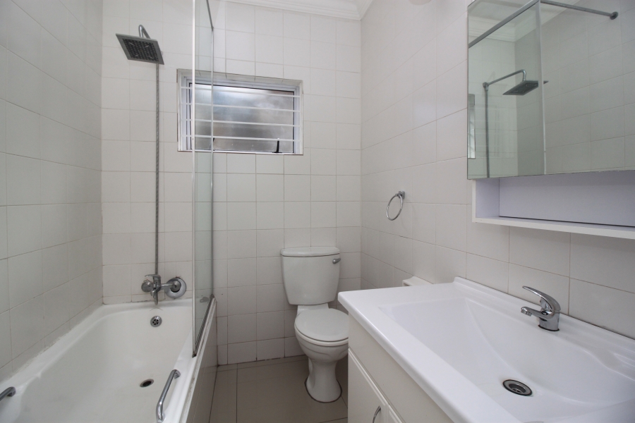 To Let 1 Bedroom Property for Rent in Highlands North Gauteng