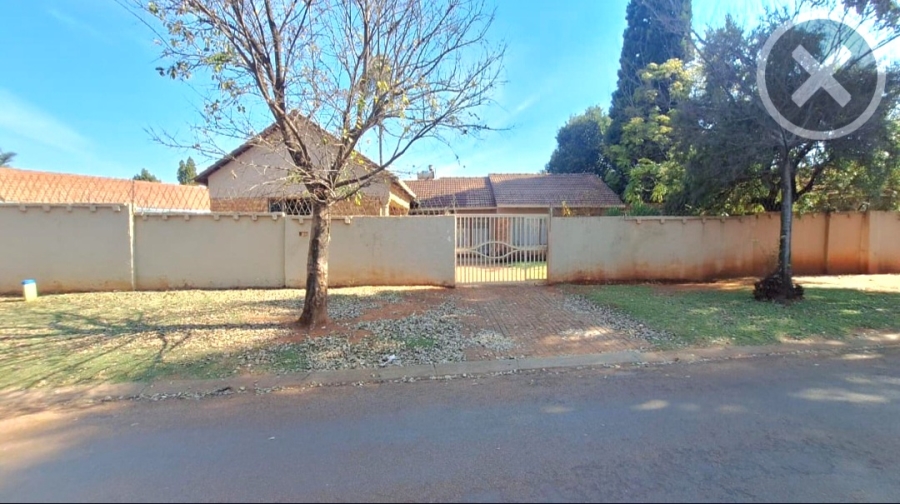 3 Bedroom Property for Sale in Dawn Park Gauteng