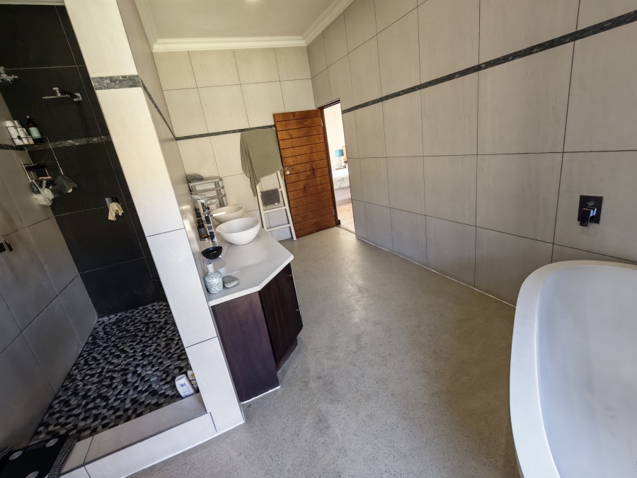 4 Bedroom Property for Sale in Magaliesberg Country Estate Gauteng
