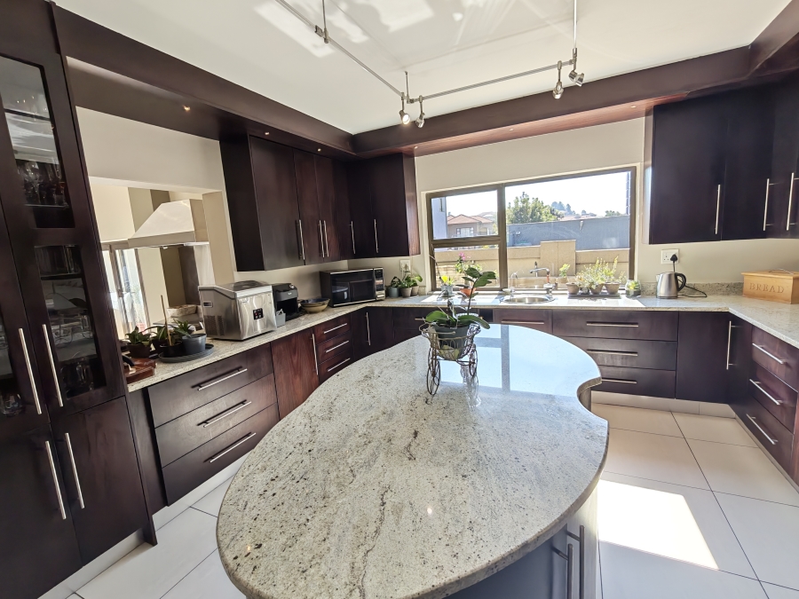 4 Bedroom Property for Sale in Magaliesberg Country Estate Gauteng