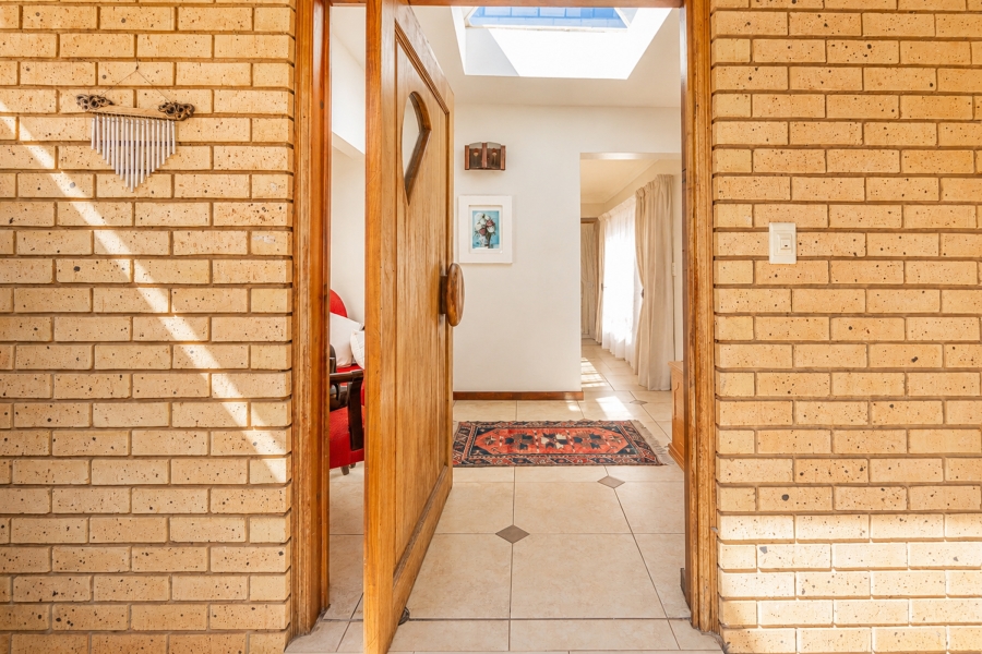 4 Bedroom Property for Sale in Cornwall Hill Gauteng